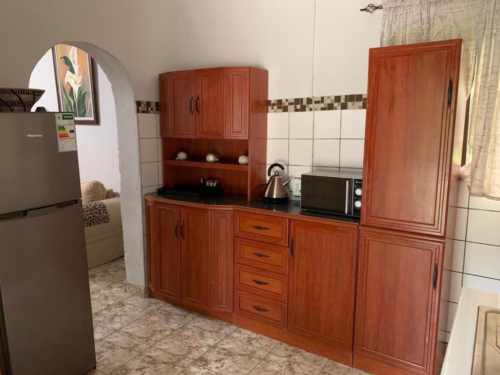 Juda Haus Lodge Katima Mulilo Dış mekan fotoğraf