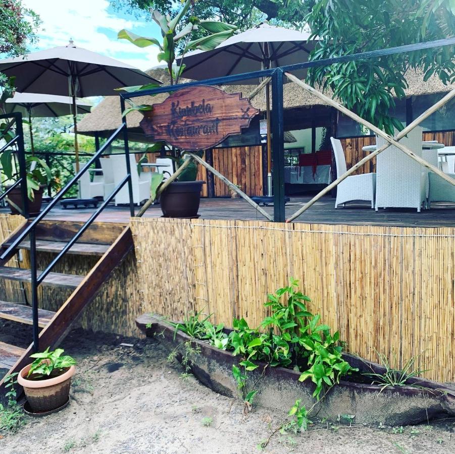 Juda Haus Lodge Katima Mulilo Dış mekan fotoğraf