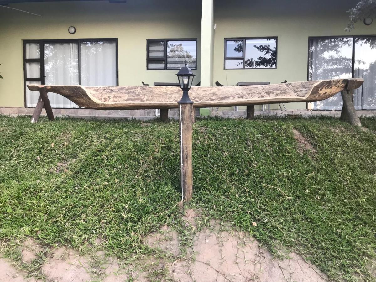 Juda Haus Lodge Katima Mulilo Dış mekan fotoğraf